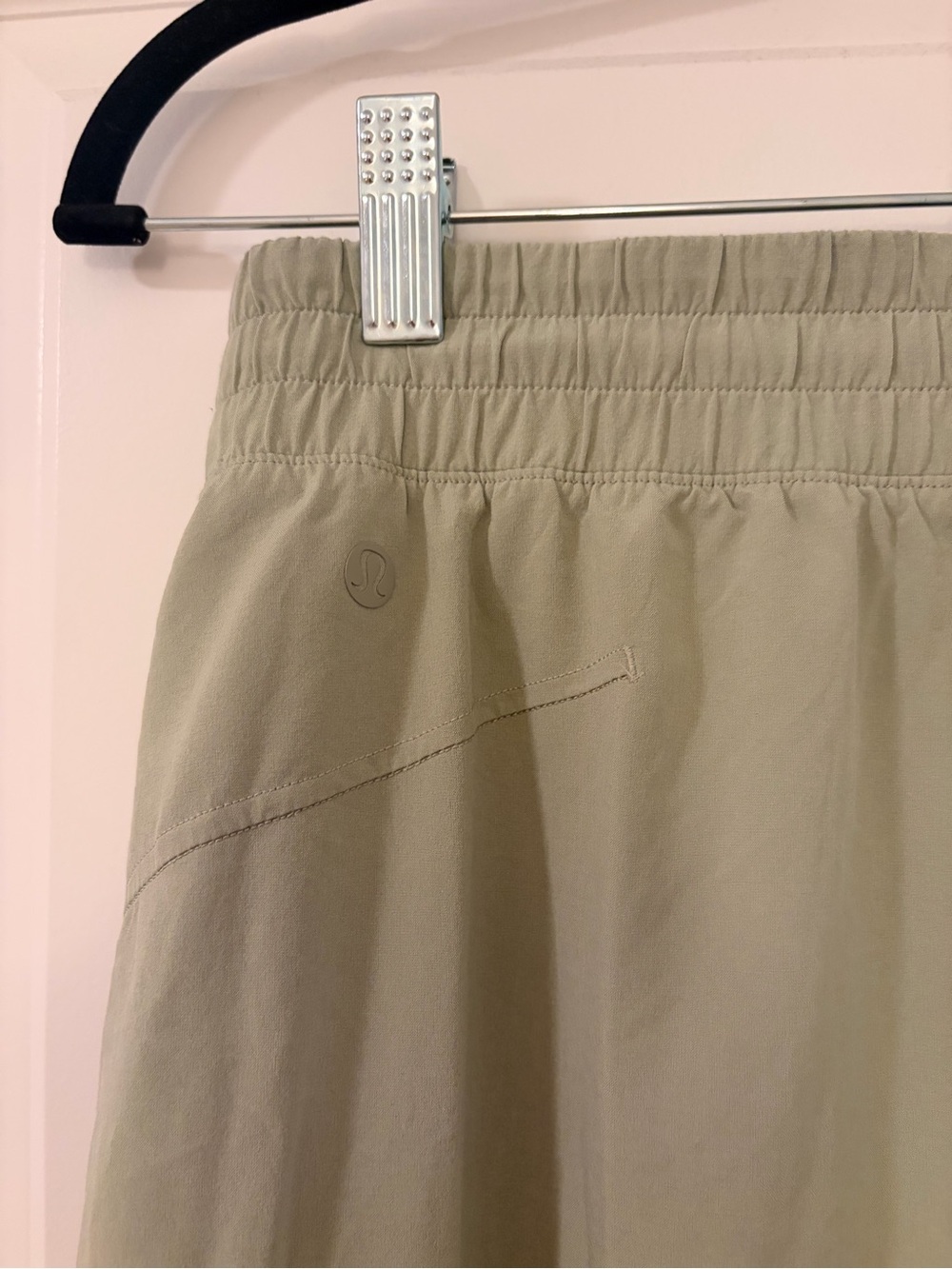 LuluLemon, Swift Mid-Rise Wide-Leg Pant, Size 6, Color: Fog Green - Picture 14 of 16